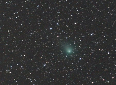 C/2017 T2 (PanSTARRS), 17. 4. 2020, složeno na kometu