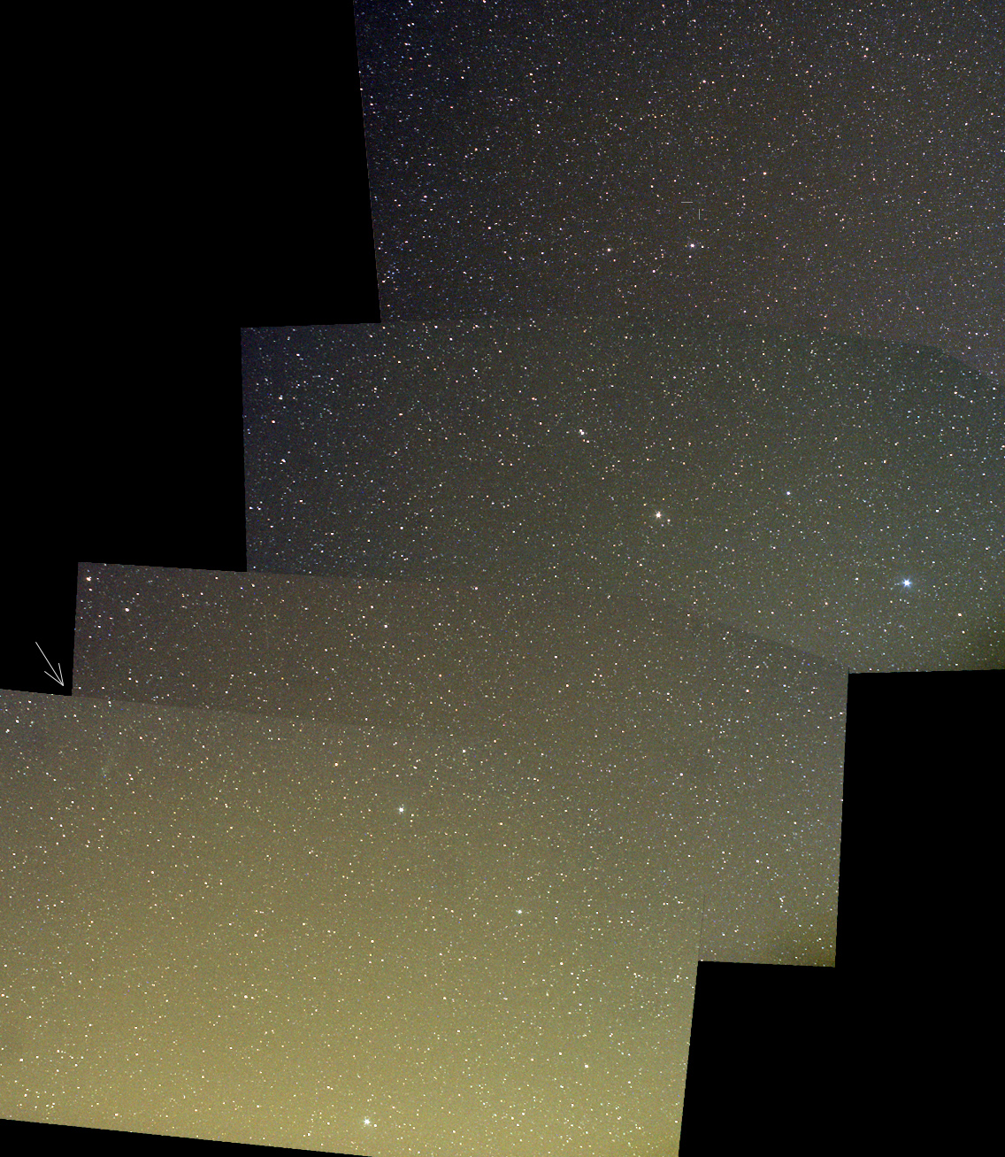 Mozaika Lva s dvěma kometami. Zatímco 45P ještě najdete snadno podle šipky vlevo dole, na 41P už aby si jeden vzal lupu…