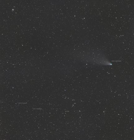 Kometa 2020 F3 spolu se slabšími kometami T2 a U6 a nějakými těmi deep-sky, viz popisky, foto 3. 8. 2020 vzdáleně z La Palmy přístrojem FRAM Martin Mašek