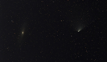 kometa a galaxie 9 snímků