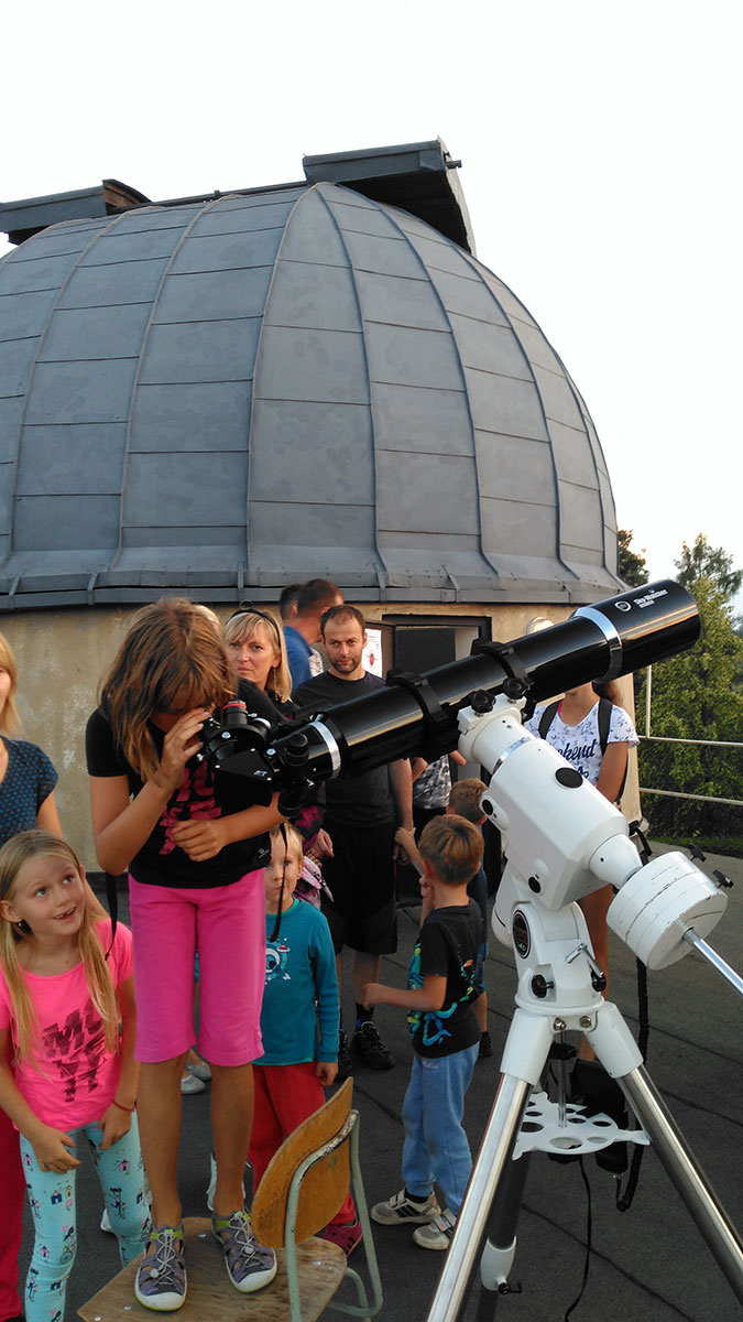 Mladí adepti astronomie