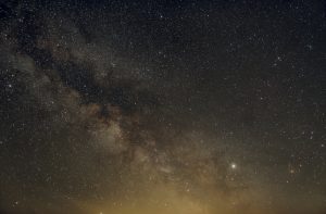 Mléčná dráha u Alšovic 3. 6. 2019 (20×2min, ISO800, f4/17mm, Canon 30Dmod)