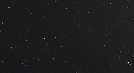 240P/NEAT 24. 10. 2025 8×60 s, WO FLT98/512 mm